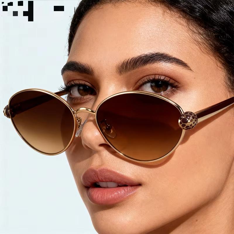 BVLGARI Round Sunglasses - Image 4